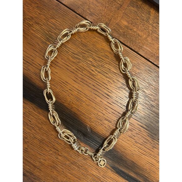 Givenchy Jewelry - Vintage Givenchy 4G Gold Tone Wrapped Oval Link Statement Necklace 18"